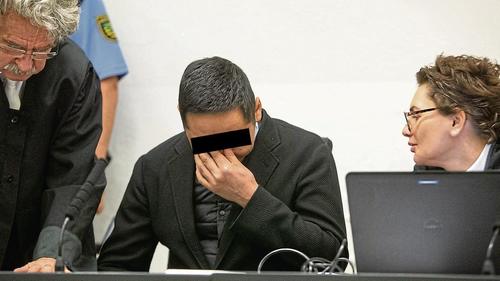 Хар тамхи зөөвөрлөсөн дипломат ажилтанд 11 жилийн ял оноожээ